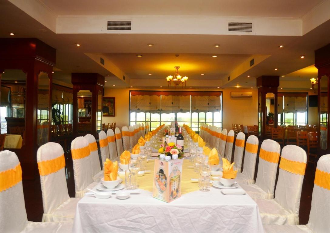 Central Hotel Quang Ngai Bagian luar foto