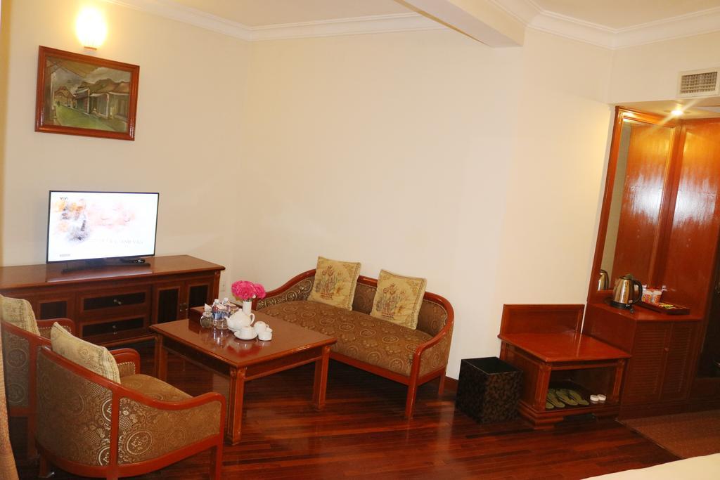 Central Hotel Quang Ngai Bagian luar foto