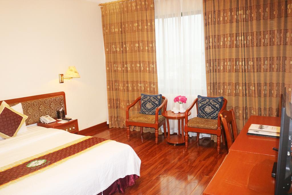 Central Hotel Quang Ngai Bagian luar foto