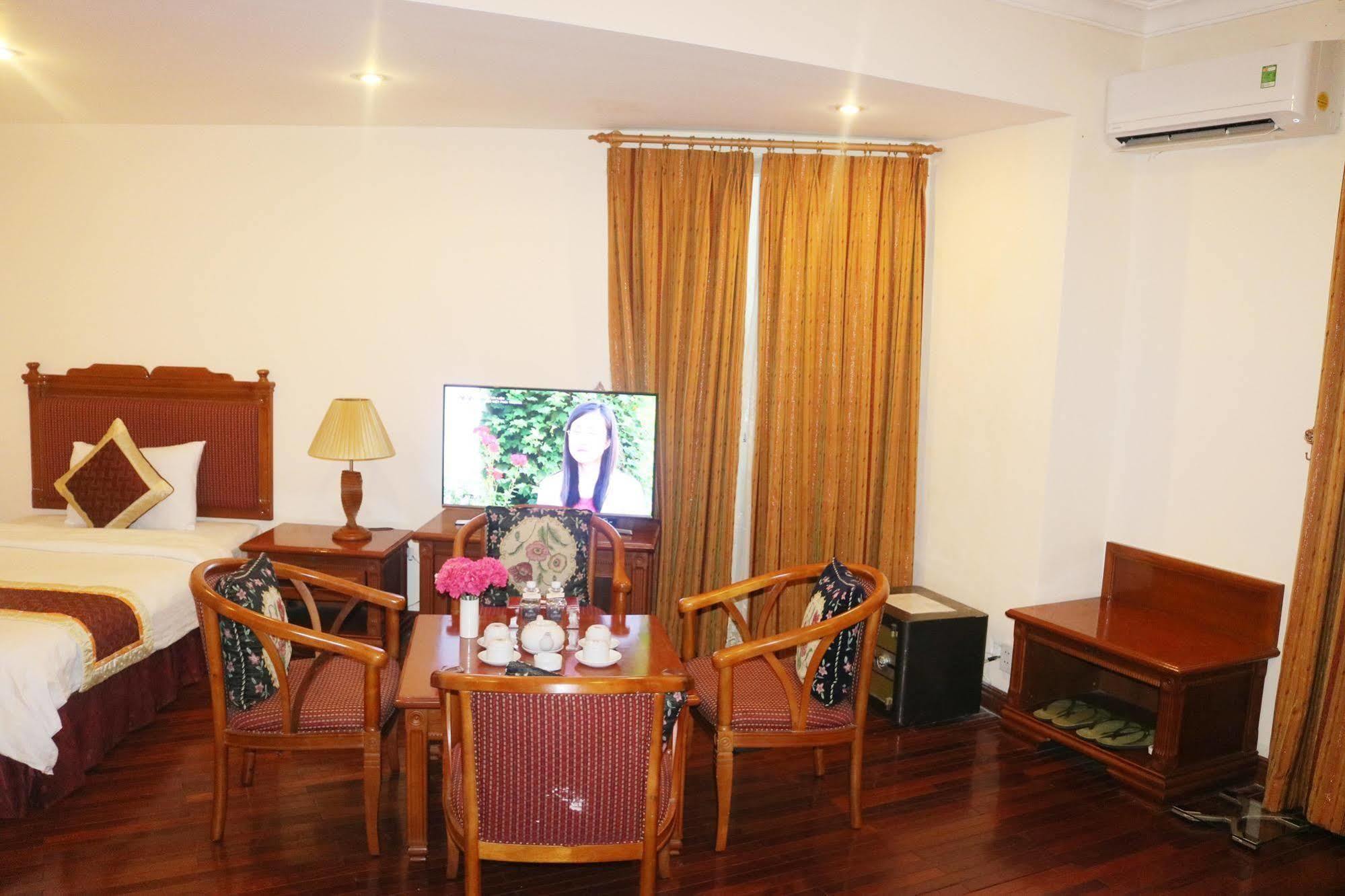 Central Hotel Quang Ngai Bagian luar foto