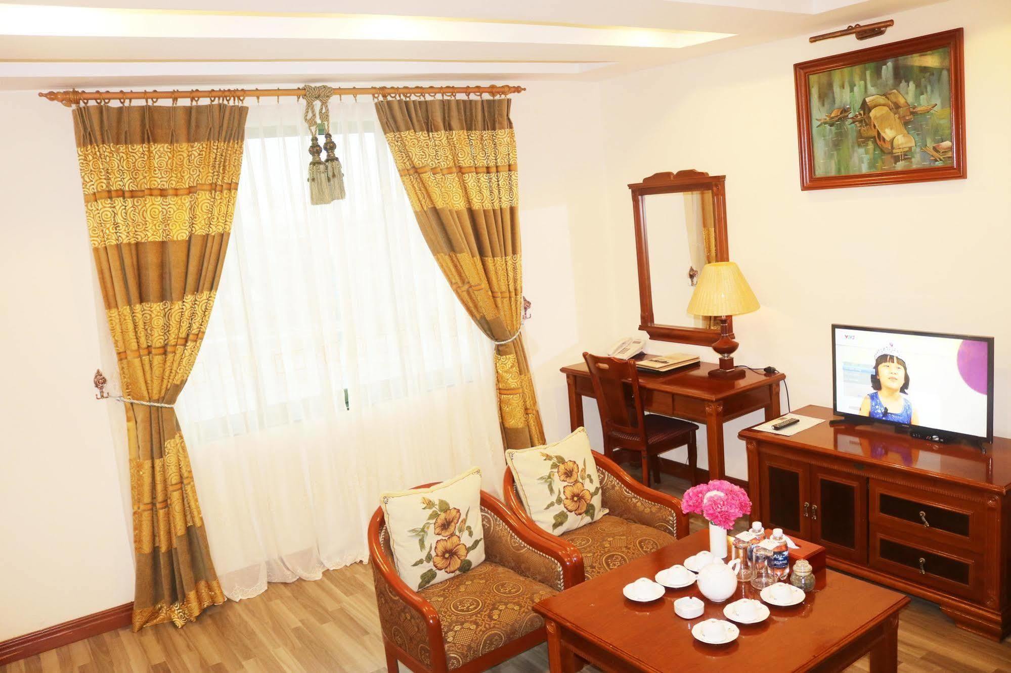 Central Hotel Quang Ngai Bagian luar foto