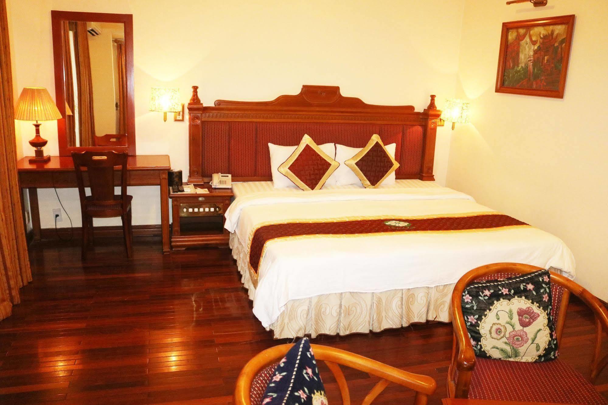 Central Hotel Quang Ngai Bagian luar foto