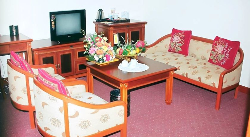 Central Hotel Quang Ngai Bagian luar foto